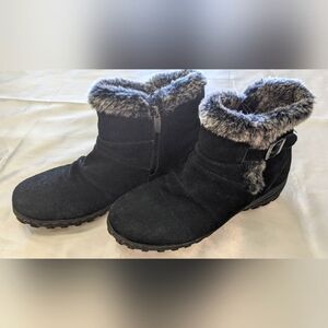 Khombu Lindsey Womens All Weather Black Suede Faux Fur Ankle Boots Sz 9M Booties